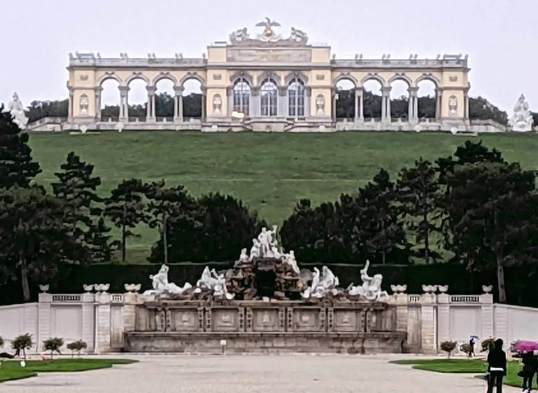 Schonbrunn Palace Garden